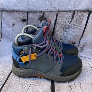 Teva Grandview women's hiking boots